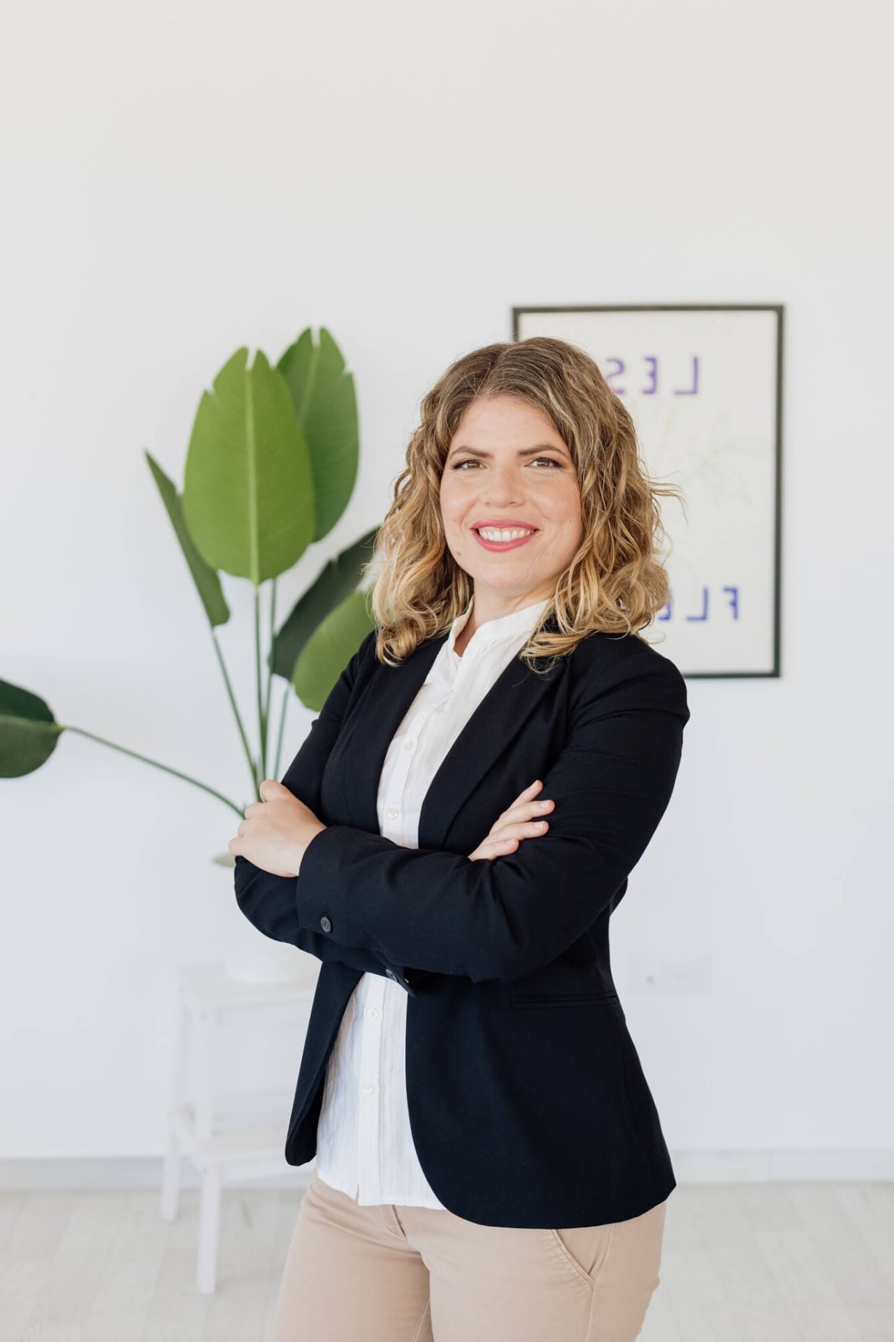 Retrato profesional de Rocío Bonachera, consultora estratégica